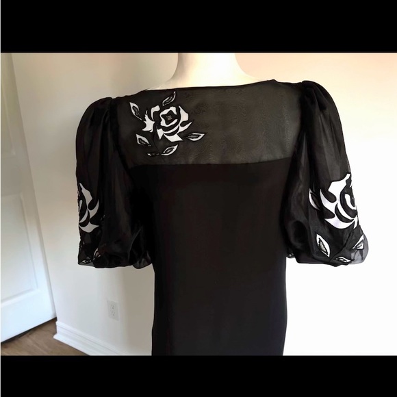 🆕 🇨🇦 Statement little black dress w/its original white floral applique-vintage - Picture 12 of 13